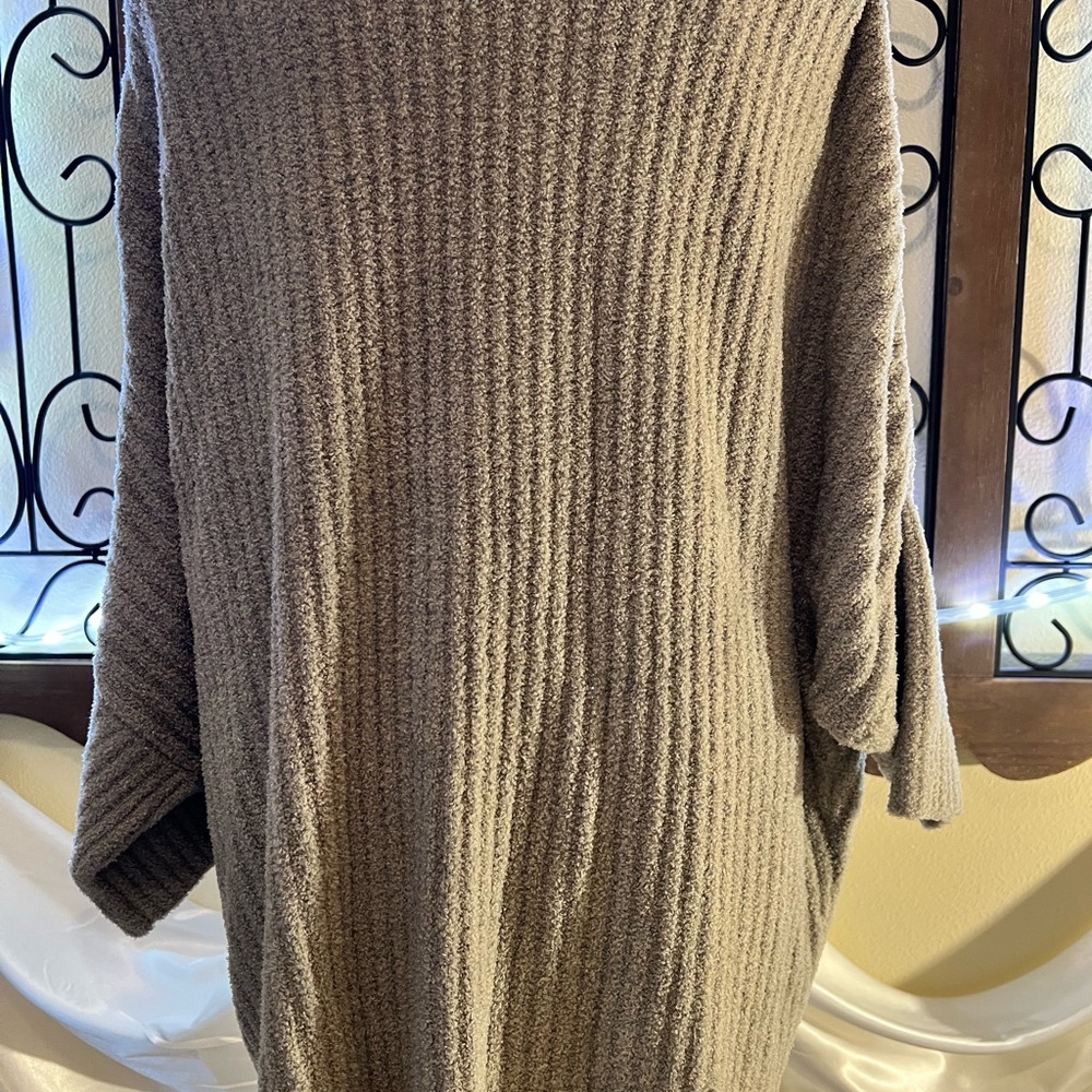 Barefoot Dreams Cozy Ribbed Cardigan in Sage Green - Picture 4 of 6